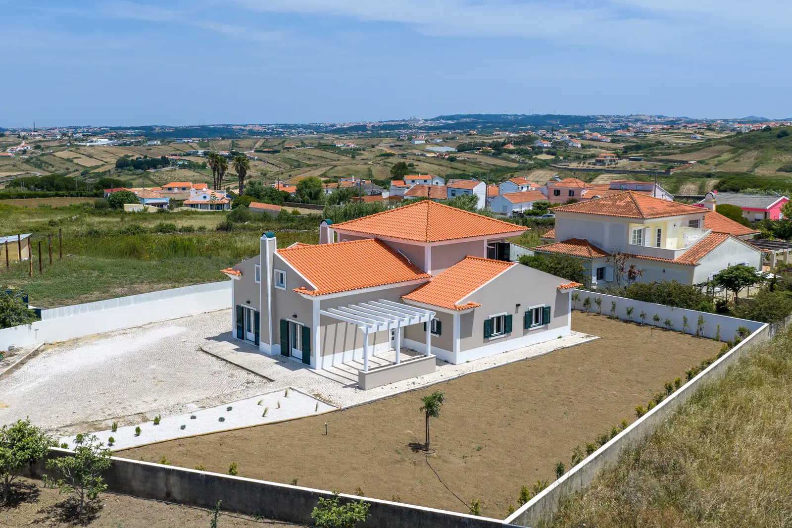 Vista aérea de moradia em São João das Lampas, Sintra