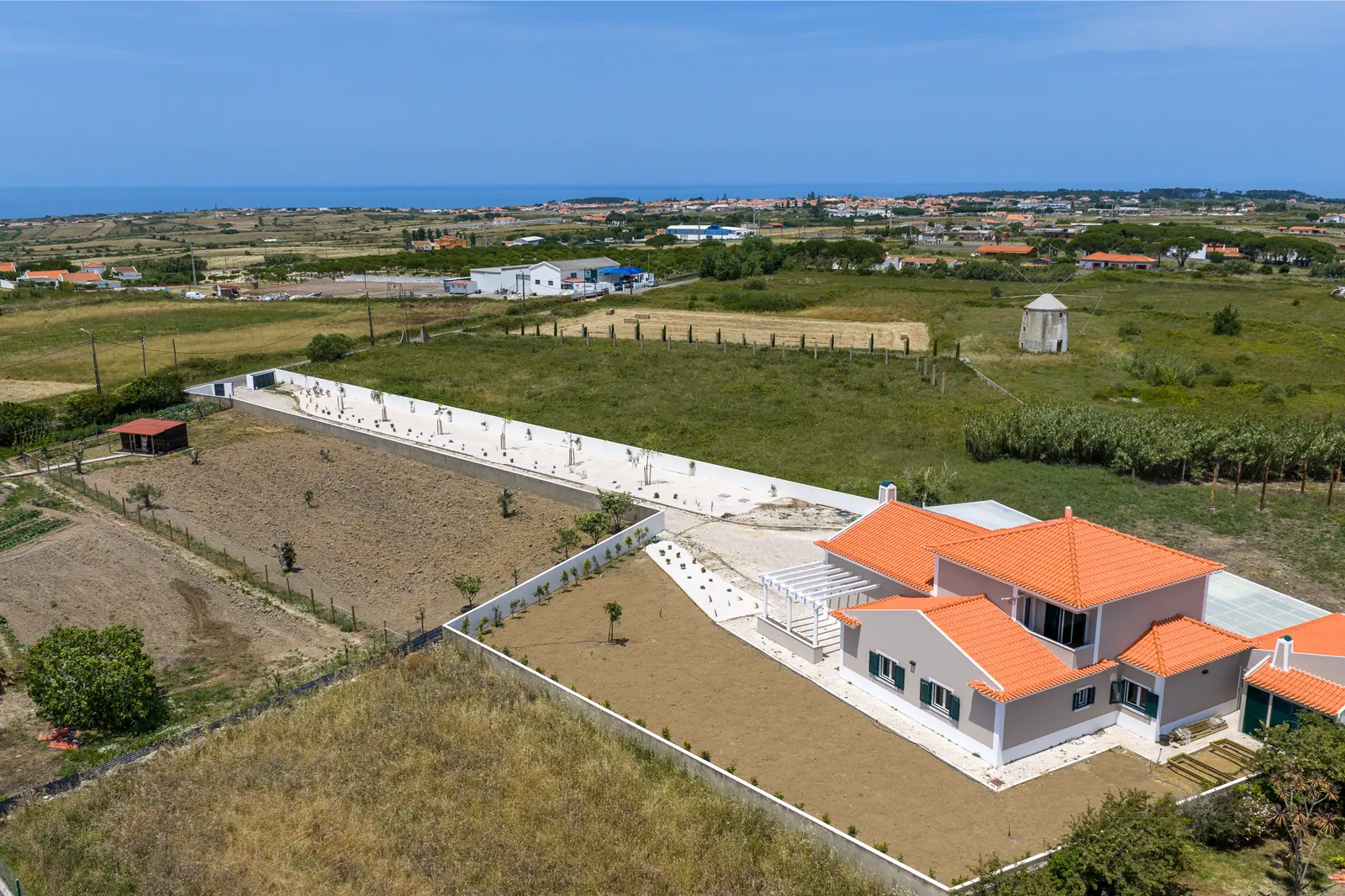 Exterior da moradia, ângulo lateral